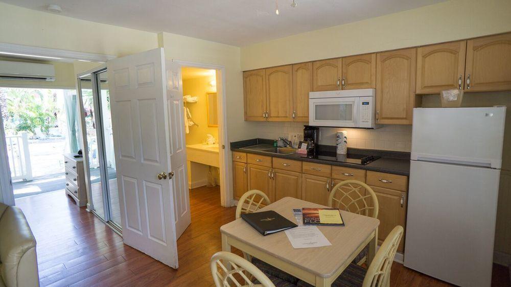 Lighthouse Resort: Inn & Suites Fort Myers Beach Bagian luar foto