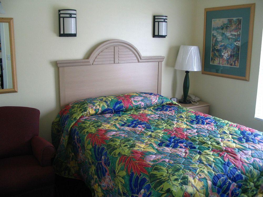 Lighthouse Resort: Inn & Suites Fort Myers Beach Bagian luar foto